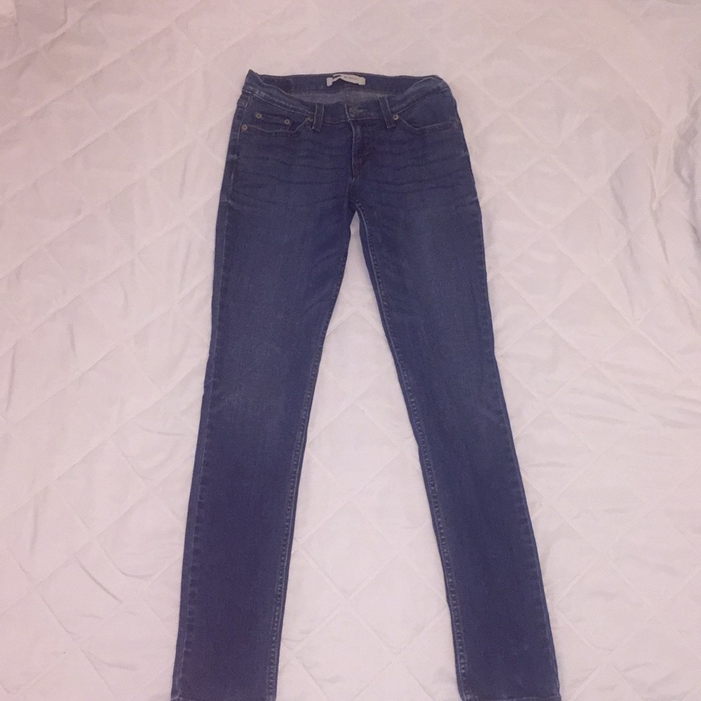 Low rise skinny jeans